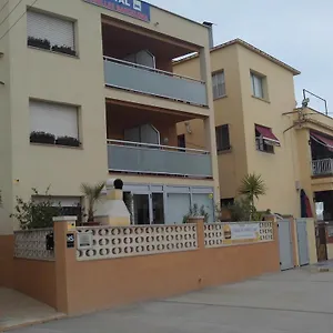  Guest house Hostal Cubelles Spain